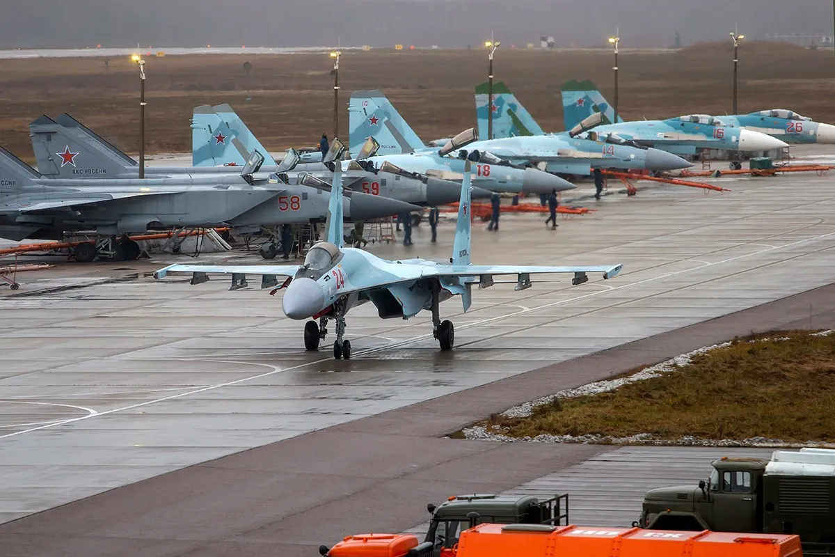 Украинские дроны атаковали важный военный аэродром РФ