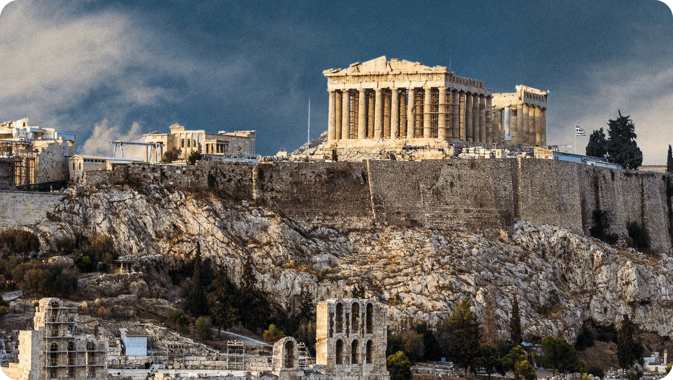 Мер Афін обіцяє обмежити туризм у центрі міста — The Guardian