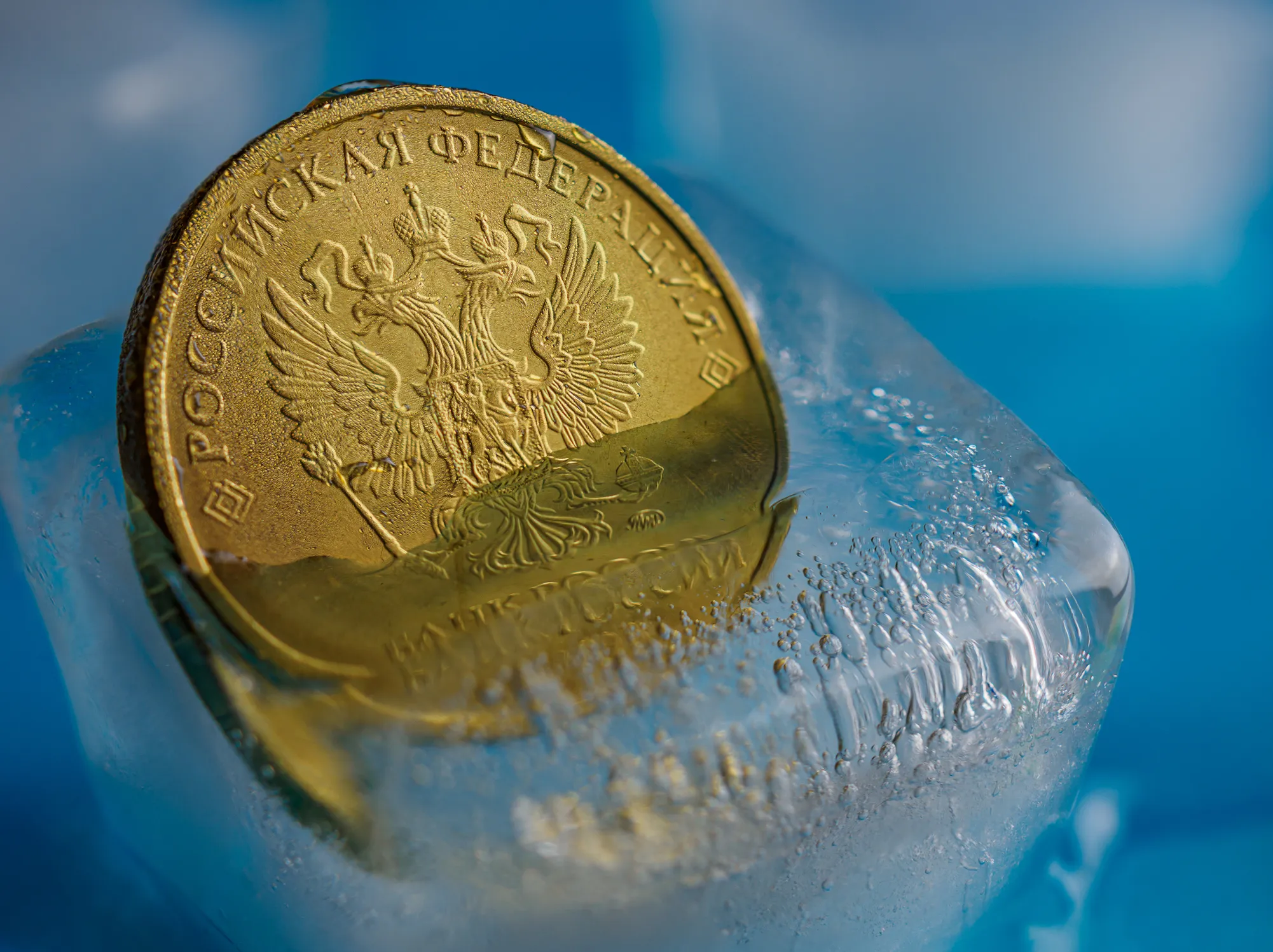 UE zezwoliła na bezterminowe zamrożenie rosyjskich aktywów