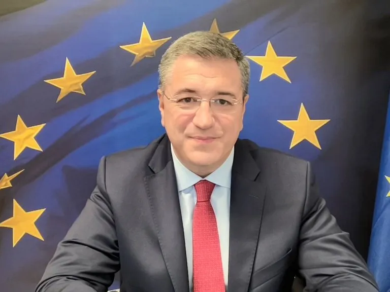 Air travel disruptions are possible due to the war in Iran — European Commissioner