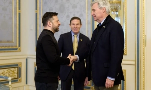 Zełenski omówił z senatorami USA sankcje wobec rosji i rakiety do Patriot