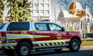 Фото, видео: в Киеве частично обвалился путепровод