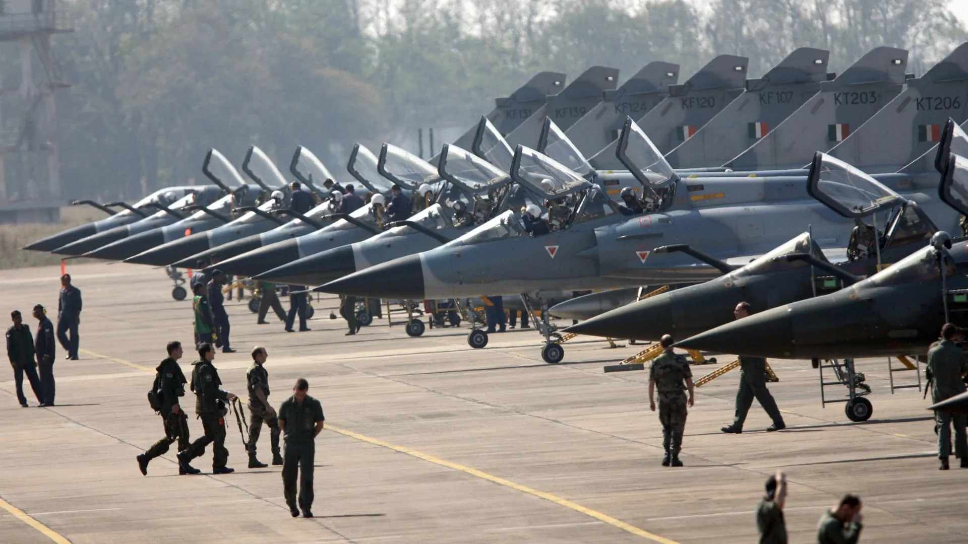 Франція дозволила літакам США використовувати свої бази на Близькому Сході