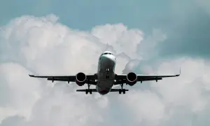 ЄС може зобов’язати країни створювати запаси авіапального — Reuters