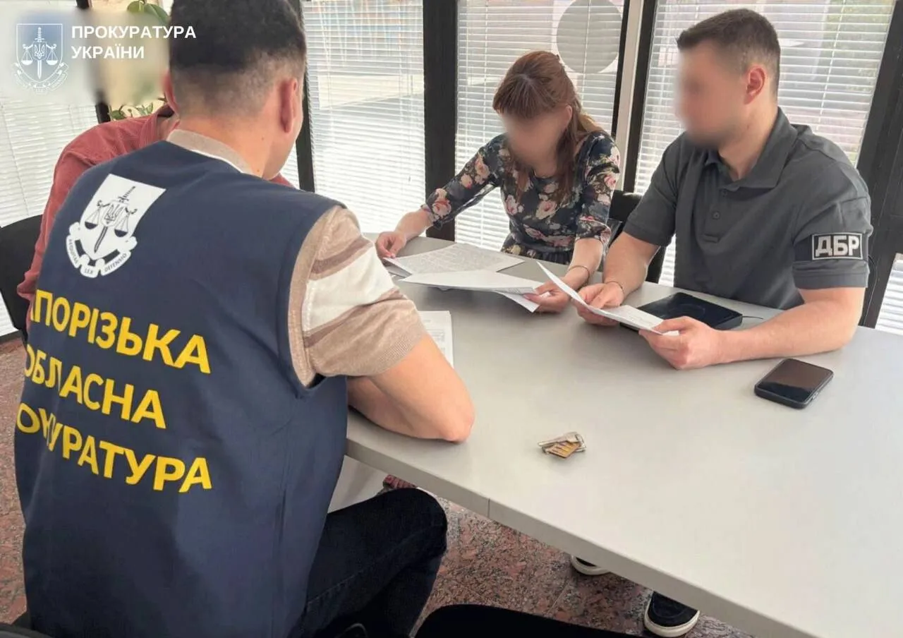 В Запорожье будут судить адвоката и сотрудника правоохранительных органов за мошенническую схему с квартирами умерших
