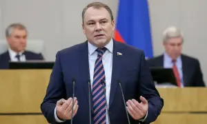 Россия начала доставлять топливо на фронт гражданским транспортом