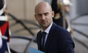 We Francji mówią, że „pożyczki reparacyjne” zapewnią Ukrainie środki na zakup broni