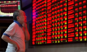 Українські акції знизилися після новин про відкладені зустрічі Трампа і путіна