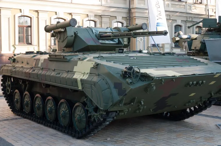 У Словаччині запустили виробництво модернізованих корпусів БМП-1