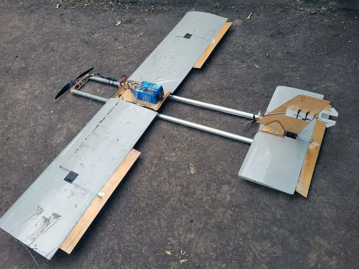 У Харкові в одному з районів є влучання БпЛА