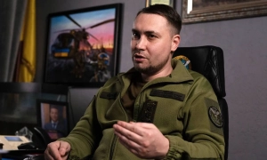 Відео: у Києві лінія електропередач врятувала будинок від влучання «Шахеда»