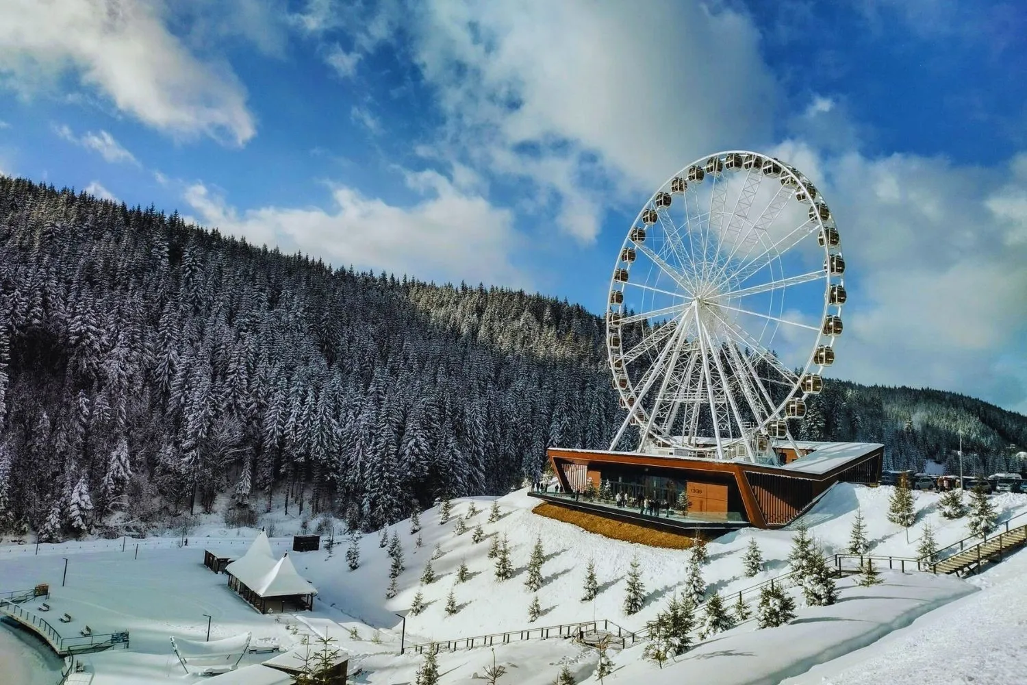 В Україні гірськолижний сезон не стартував через відсутність снігу