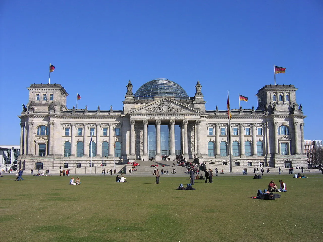 Germany wants to protect the Bundestag from drones around the clock