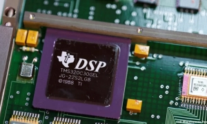 Сенатор США погрожує Ірану через протести