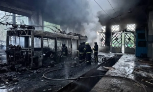 рф обстріляла макаронну фабрику у Чугуєві та склади Gelarty у Києві