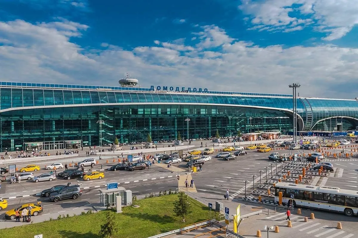 Підприємець з Чечні запропонував купити аеропорт Домодєдово за $1,7 млрд