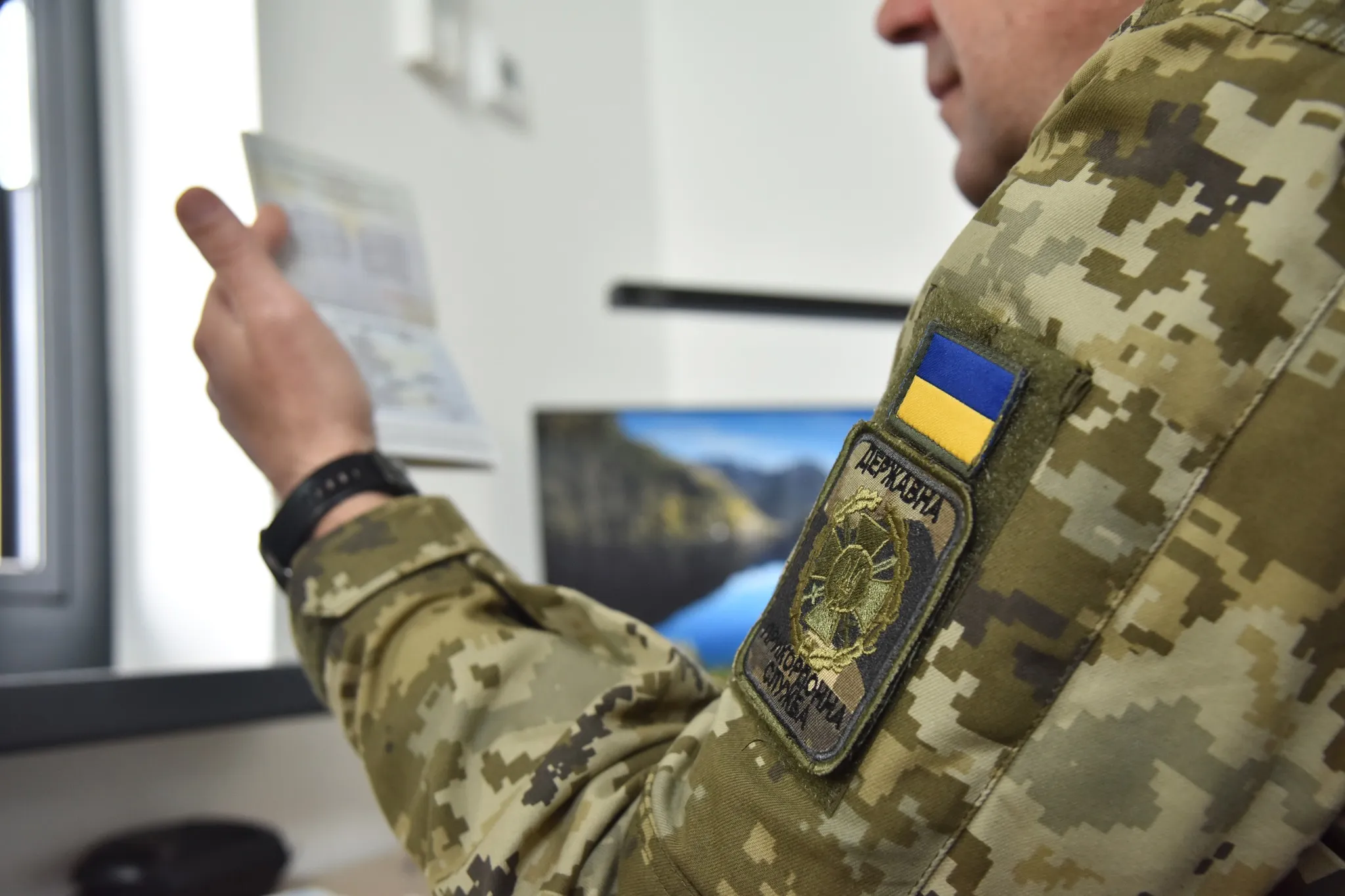 Пасажиропотік через західний кордон України зріс: виїздить більше людей, ніж в’їжджає