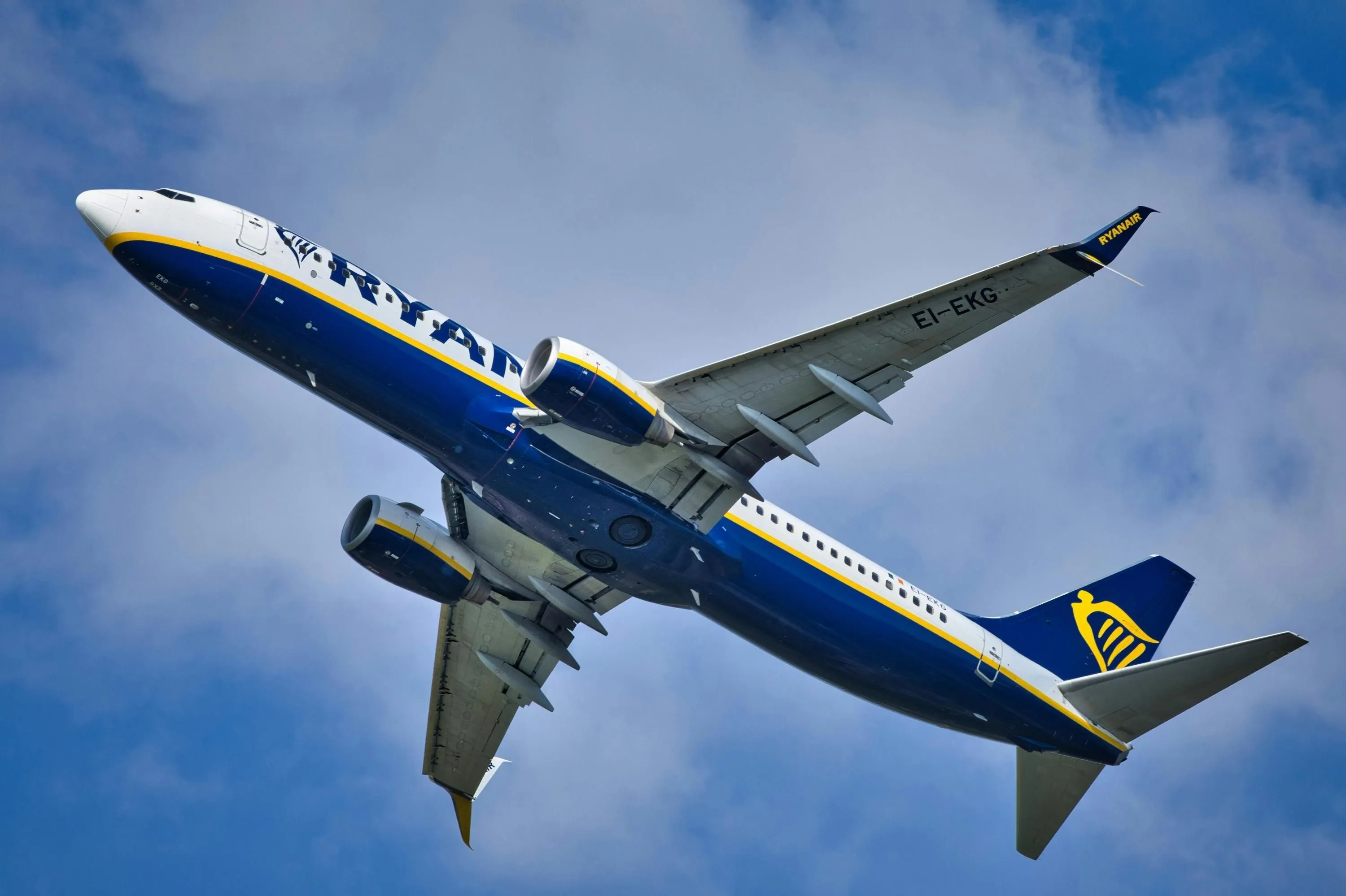 Europe has only six weeks' worth of jet fuel left