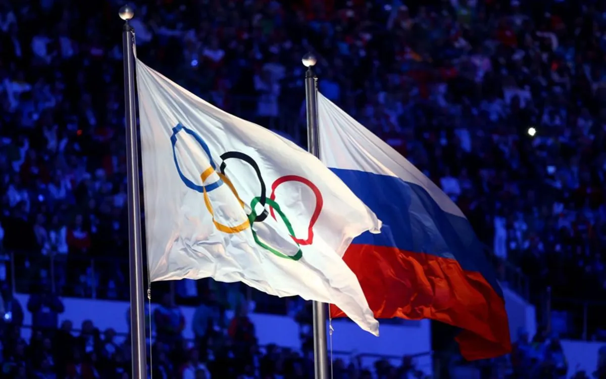 МОК официально разрешил спортсменам РФ вернуться на международные турниры