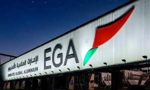 В Брюсселе неизвестный напал с ножом на полицейских: один погибший, один раненый