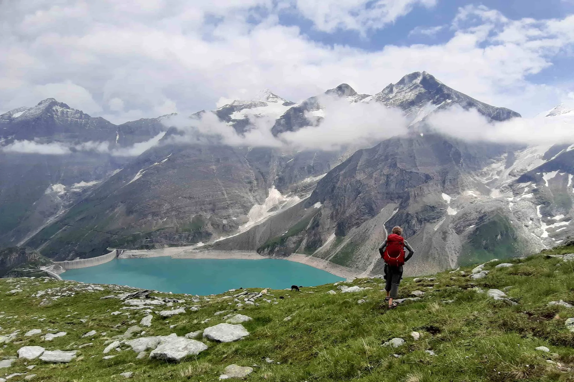 Two tourists from Germany died in the Austrian Alps
