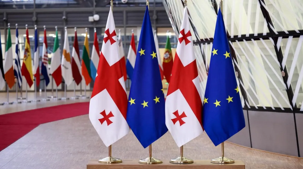 Єврокомісія планує призупинити безвіз для дипломатів Грузії