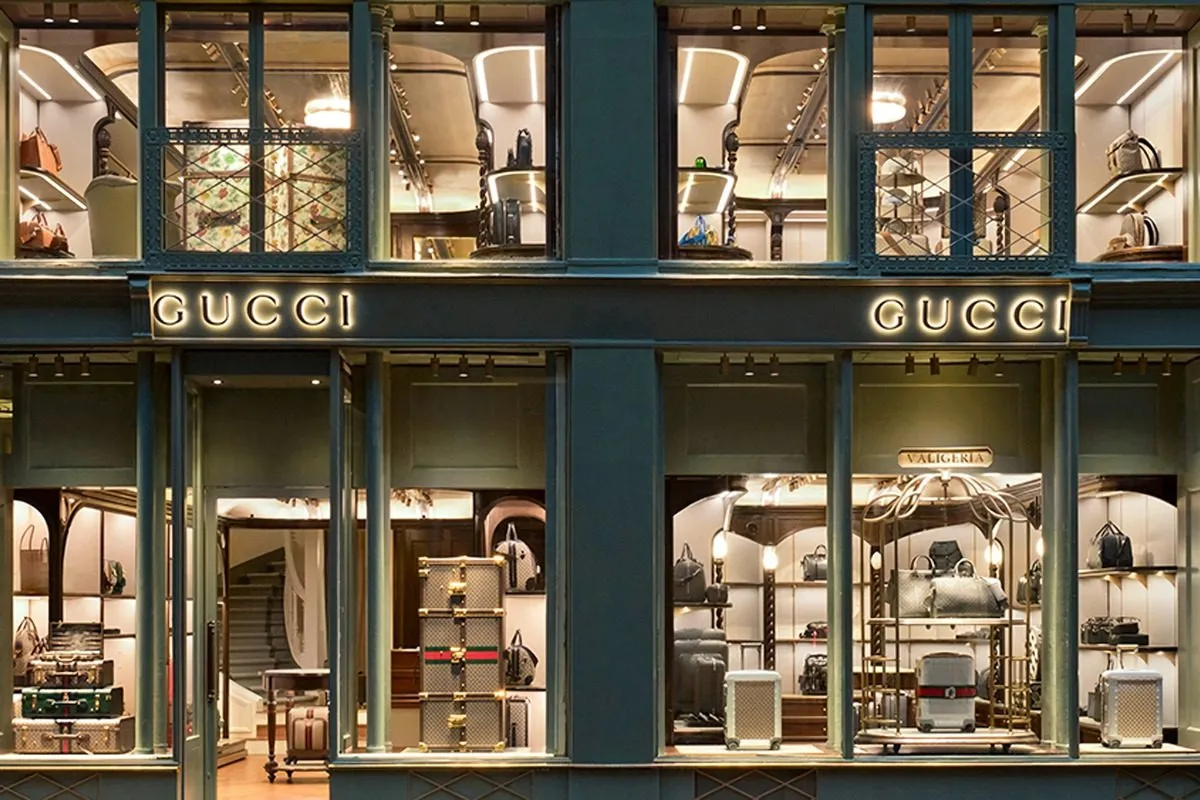 Komisja Europejska nałożyła na Gucci, Chloé i Loewe karę w wysokości 157 milionów euro za ustalanie cen