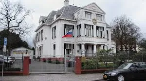 У Нідерландах та Австрії обмежили пересування російських дипломатів