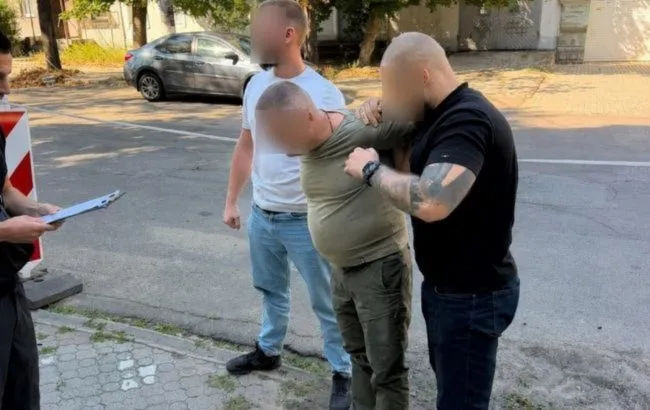 Очільника Миколаївського ТЦК відсторонили через підозру в хабарі $15 тисяч