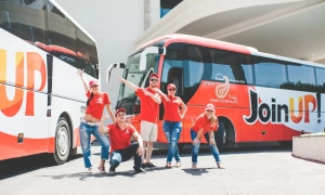 Російським школярам наказали знайти у Конституції пояснення словами Путіна, що кордони РФ ніде не закінчуються