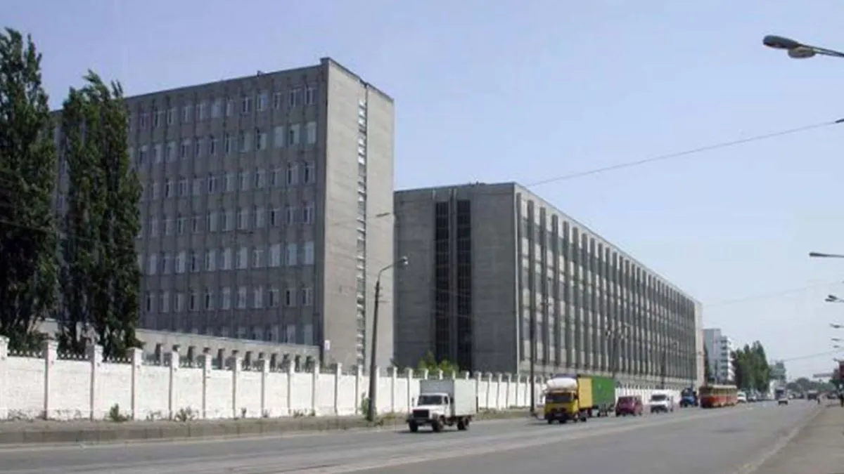 Арбитражного управляющего подозревают в продаже активов Киевского радиозавода по заниженной цене