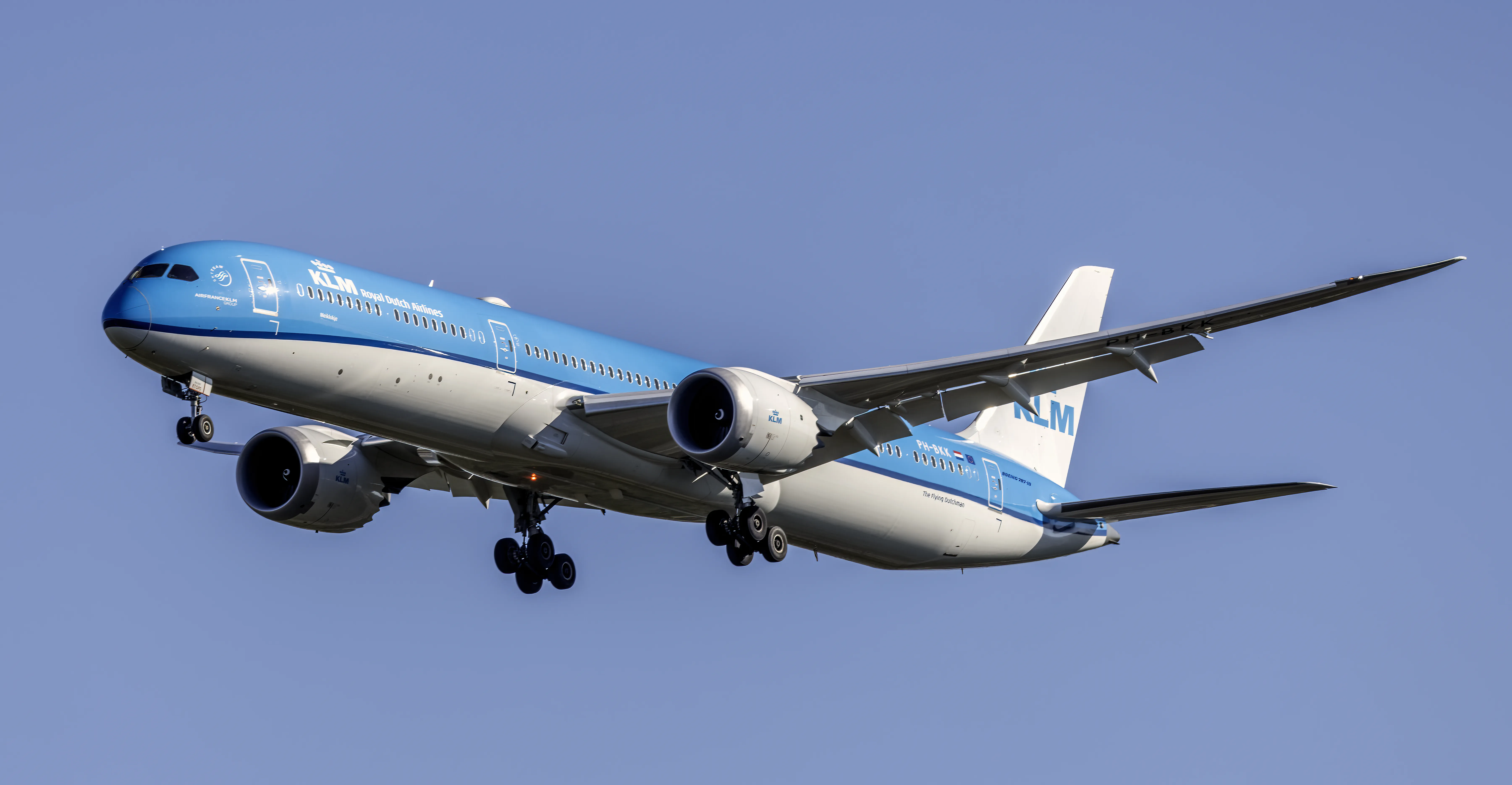 KLM продовжила скасування рейсів у Дубай та Саудівську Аравію