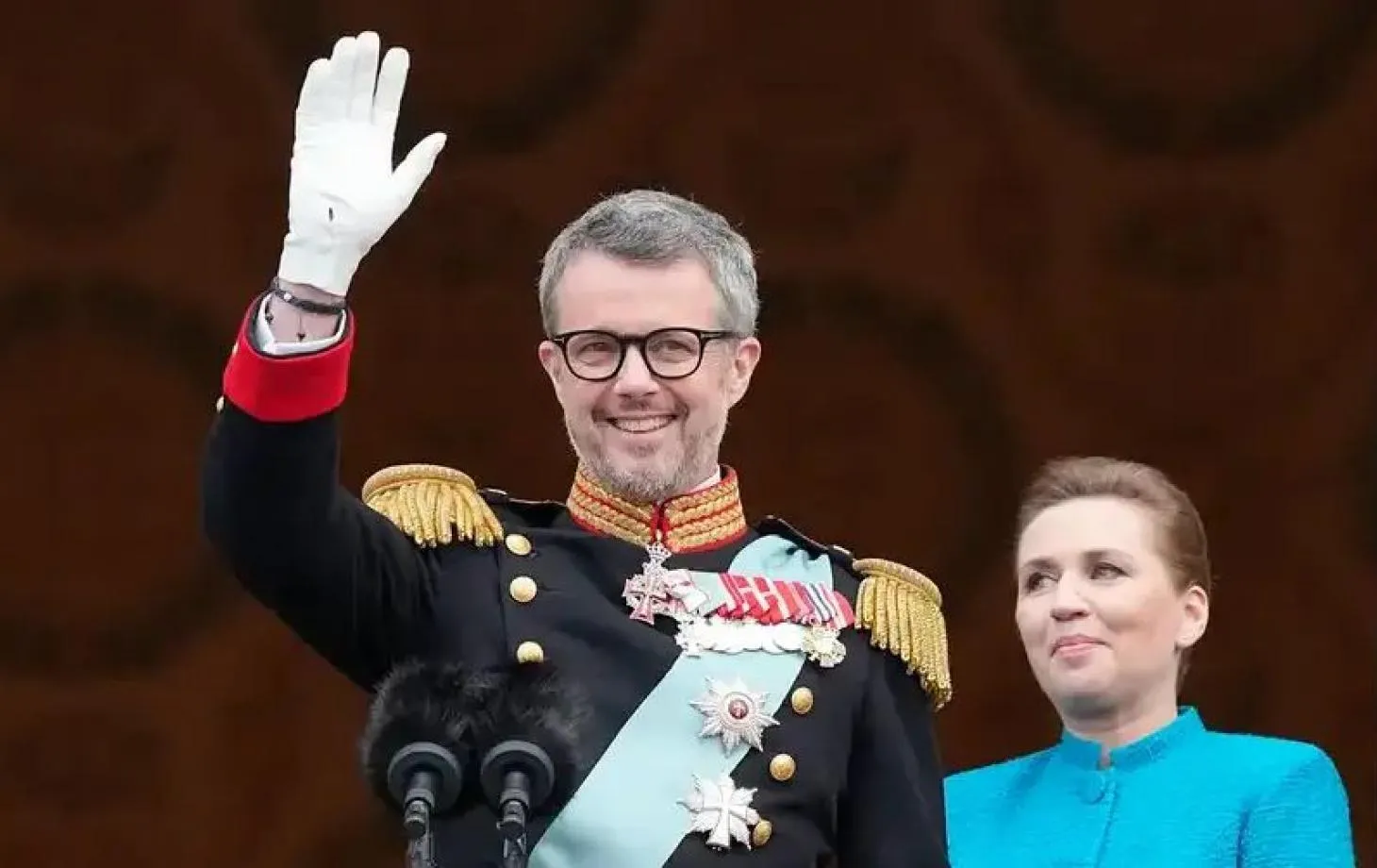 Король Данії Фредерік відвідає Гренландію, щоб підтримати місцевих жителів