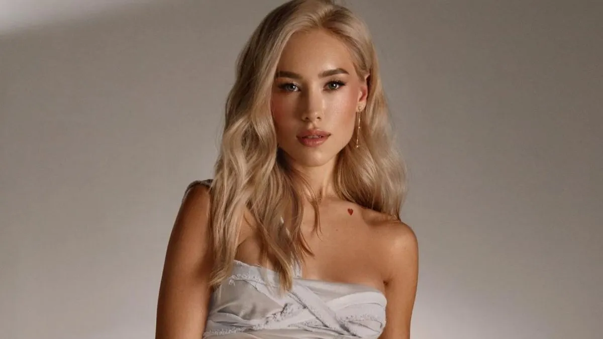 Даша Квіткова показала наслідки влучання шахеда у будинок навпроти