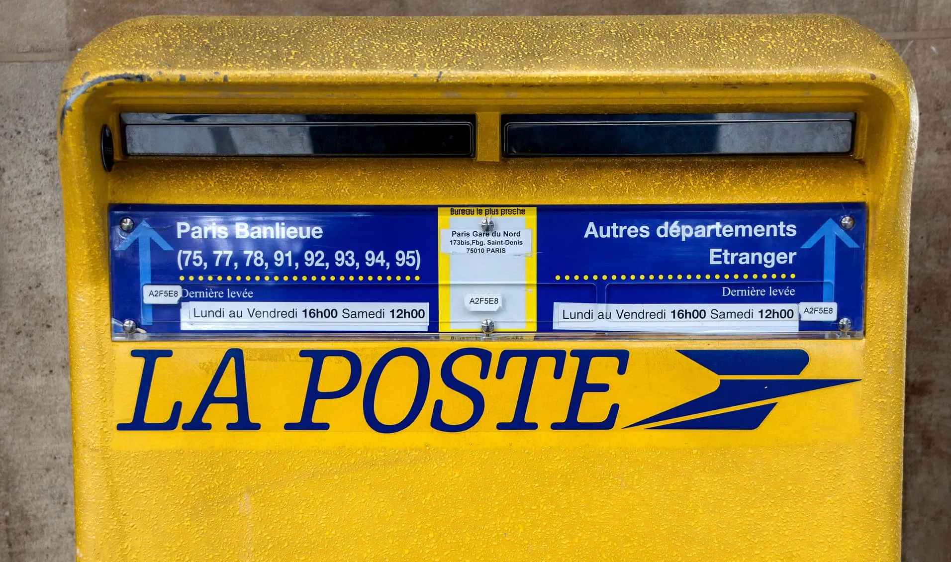 У Франції стався збій у роботі банків і La Poste — Le Figaro
