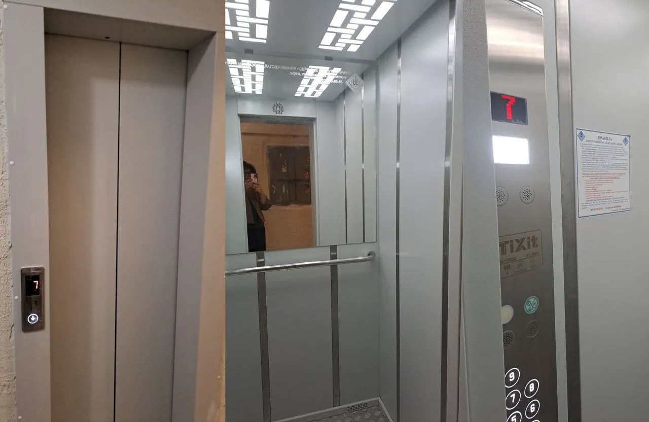 In Poltava, almost 150 elevators were out of order due to power outages thumbnail
