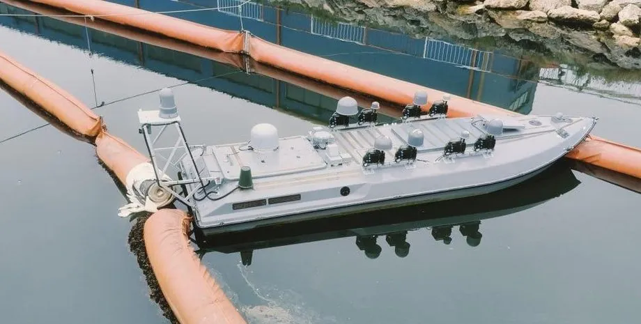 Румунія заявила про втрату Україною контролю над чотирма морськими дронами