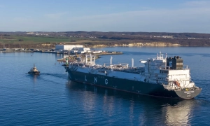 Нафтогаз почав постачати скраплений газ через термінал у Німеччині