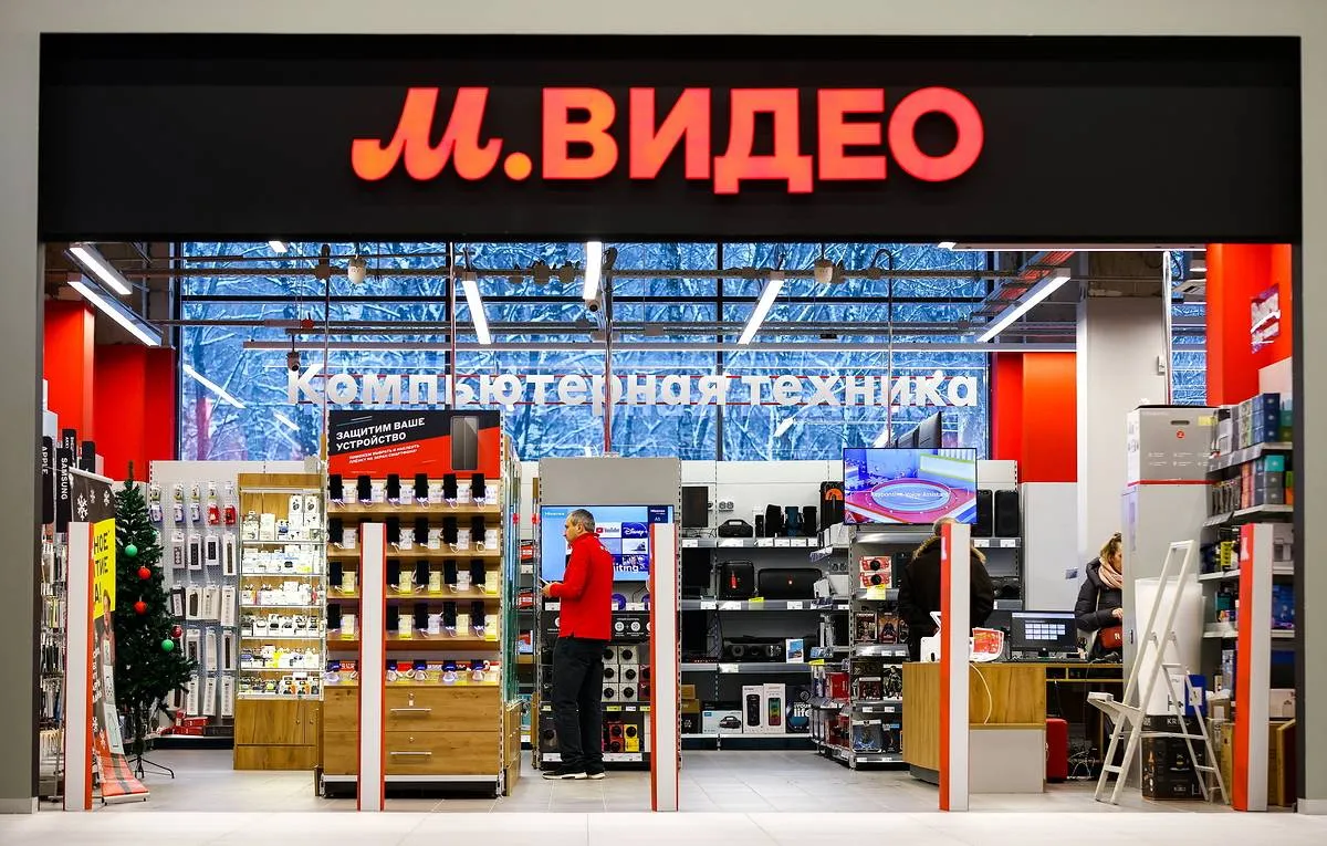 Найбільший ритейлер електроніки в рф вирішив зайнятися продажем горіхів