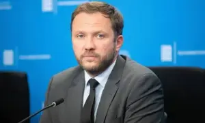 На россии не заметили, как взорвались два их аэродрома