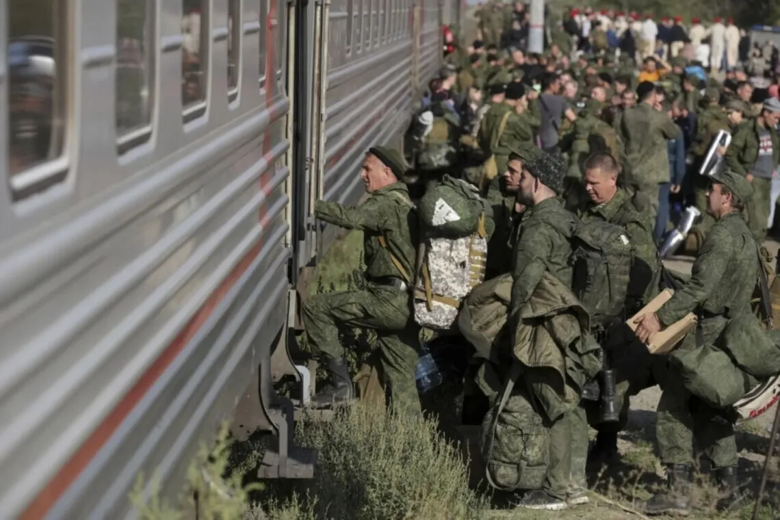 Регіони рф витратили щонайменше 2 мільярди рублів на винагороди за вербування на війну