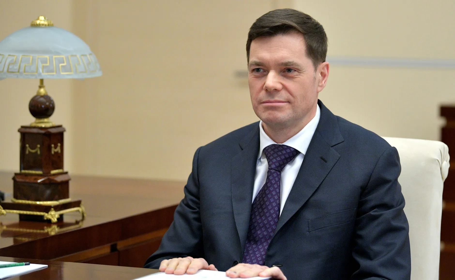 Найбагатший бізнесмен рф готує скорочення працівників через кризу в металургії