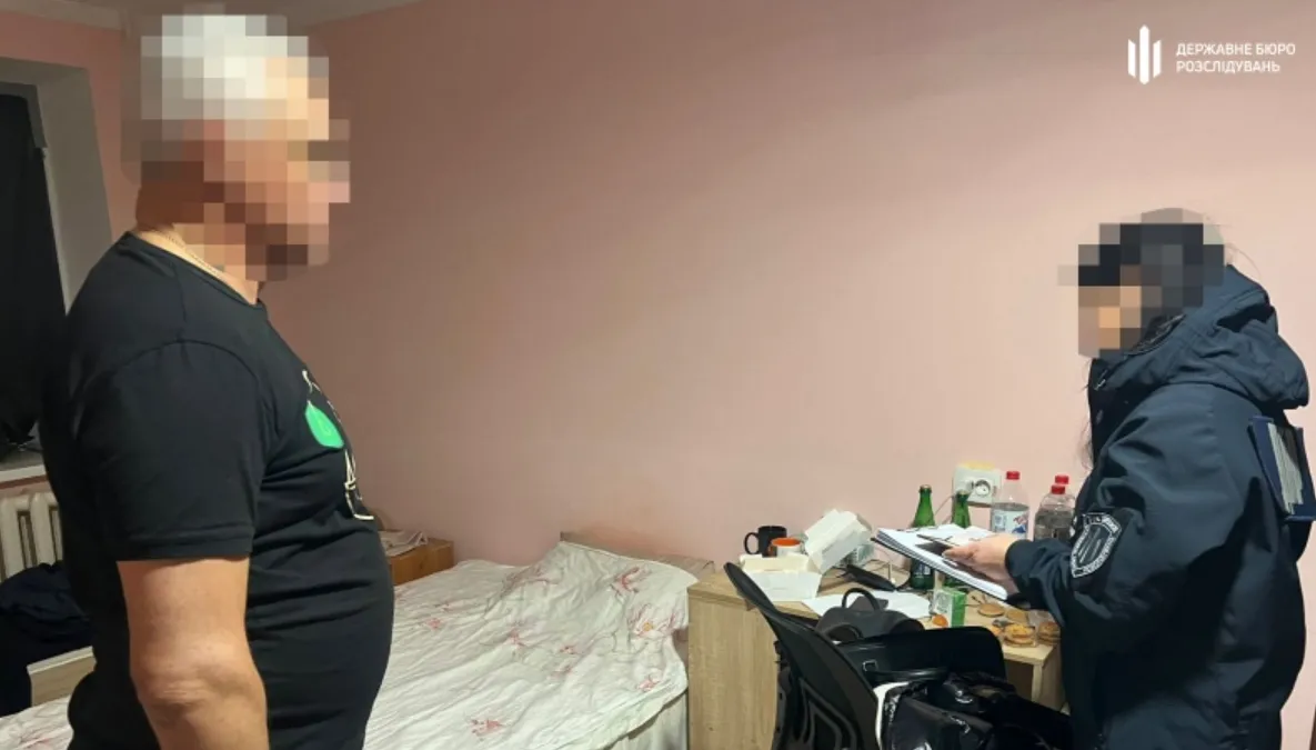 Переплата майже 18 млн грн на ліжках для військових: в Одесі викрито посадовців