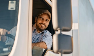 Попит на гібридні авто в Україні зріс майже наполовину