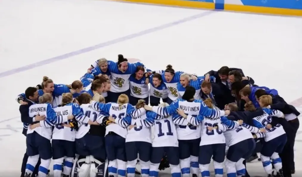 Матч жіночих збірних Фінляндії та Канади на Олімпіаді перенесли через вірус