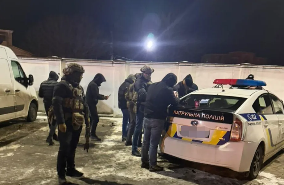 ДБР викрило правоохоронців в Одесі, які вимагали гроші за ухилення від мобілізації
