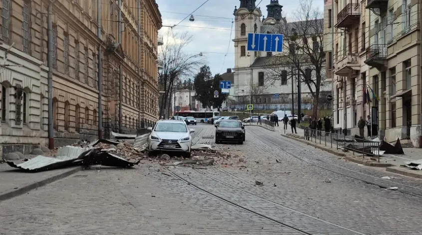 Сибіга закликав ЮНЕСКО відреагувати на удар по центру Львова
