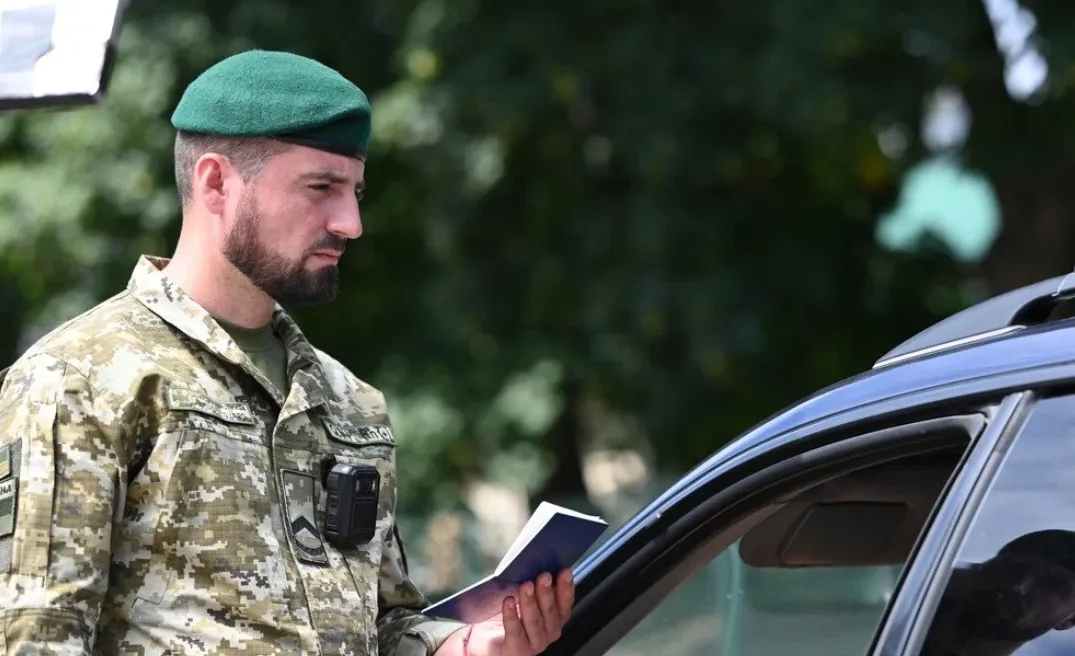 На кордоні з Польщею зросли черги перед святами