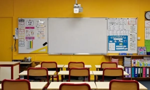 Іран застосовує касетні боєприпаси в атаках на Ізраїль - The Guardian