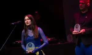 Історичний светр Грецкі продали за рекордні $2,8 млн — ESPN